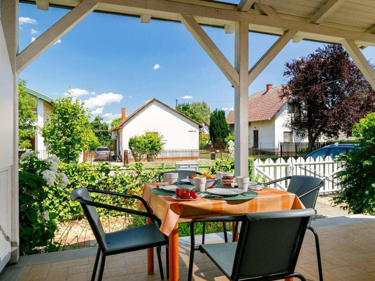 Holiday Home Jazmin By Interhome Balatonszarszo Exterior foto
